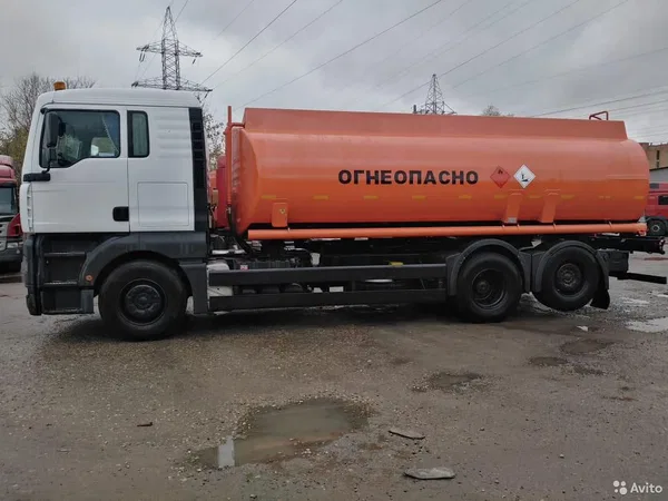 Бензовоз MAN 26.413 TGA