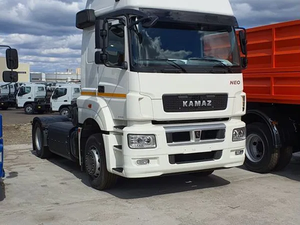 Седельный тягач Камаз 5490-802-DC газодизельный