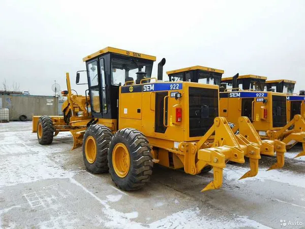 Автогрейдер SEM 922 AWD