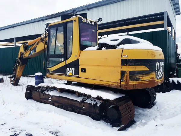 Гусеничный экскаватор Caterpillar 318BL