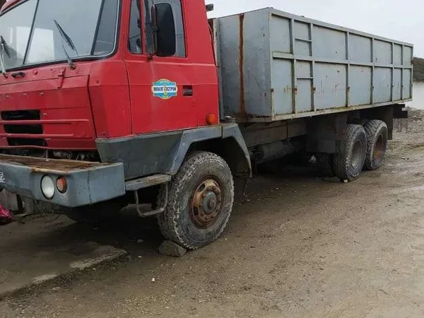 Бортовой грузовик TATRA