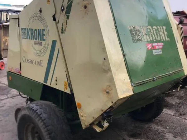 Пресс-подборщик Krone KR130