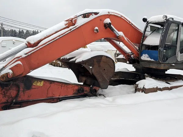 Гусеничный экскаватор Hitachi ZX330LC