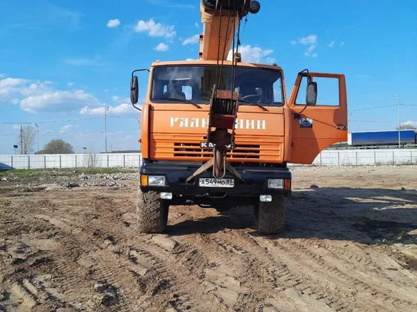 Автокран Галичанин на шасси КамАЗ 43118