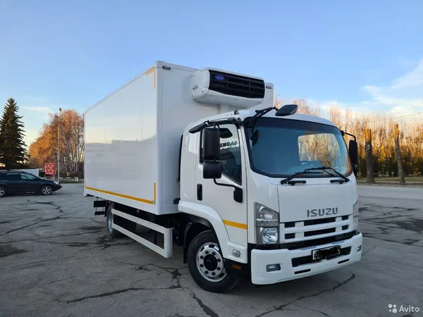Рефрижераторный фургон Isuzu Forward