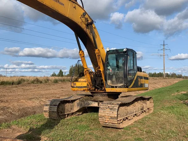 Гусеничный экскаватор JCB 330