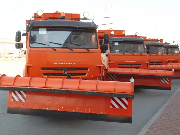 Комбинированная дорожная машина КамАЗ 6520