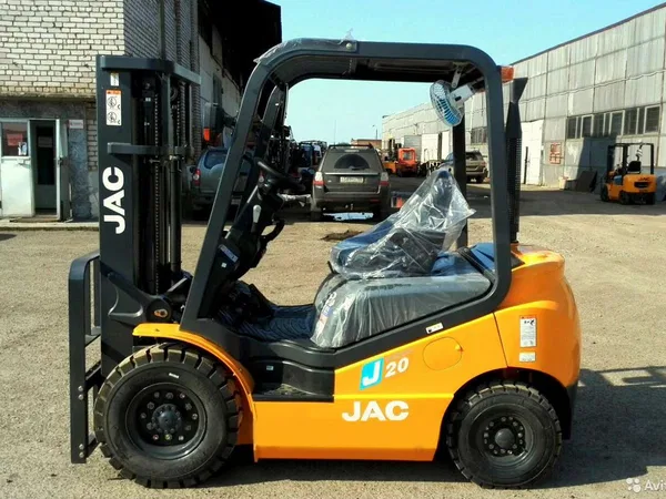 Вилочный погрузчик JAC CPCD20