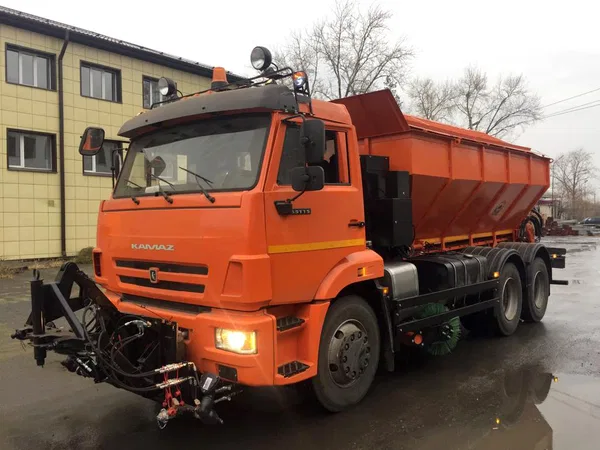 Комбинированная дорожная машина КамАЗ 65115