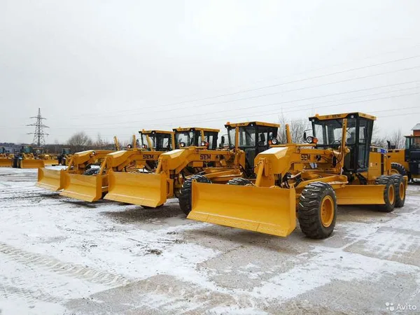 Автогрейдер SEM 922 AWD