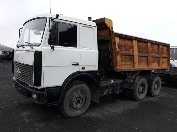 Самосвал МАЗ 5516А5