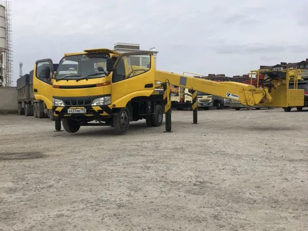 Автовышка Toyota Dyna 19 метров