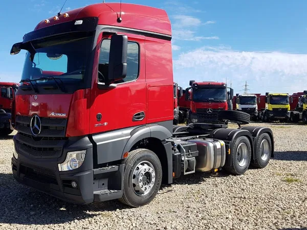 Седельный тягач Mercedes-Benz Actros 2645LS с ADR