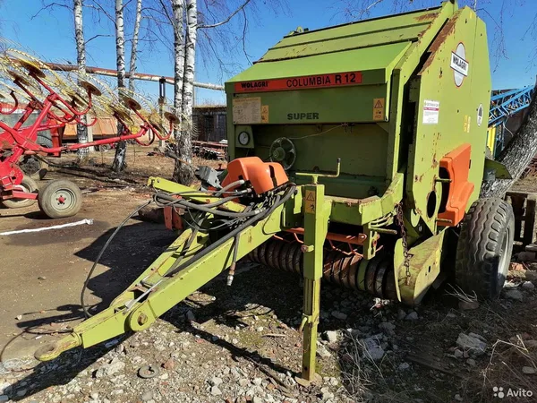 Пресс-подборщик Wolagri Columbia R12