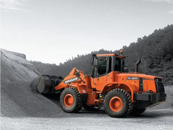 Фронтальный погрузчик Doosan DL200A