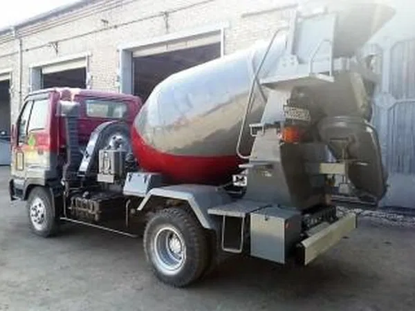 Автобетоносмеситель Isuzu Forward
