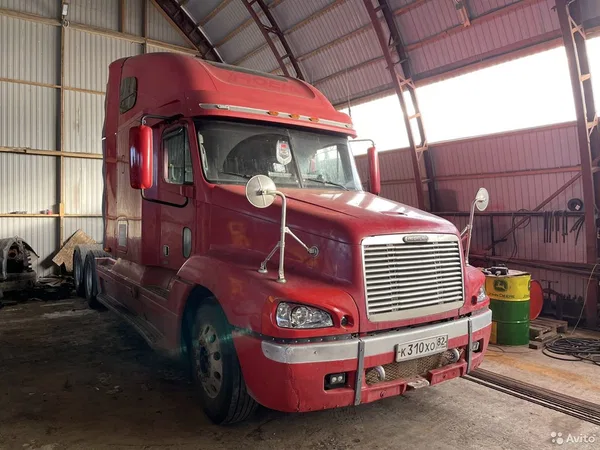 Седельный тягач Freightliner C120 Century