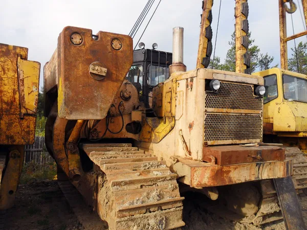 Трубоукладчик Komatsu D355C-3