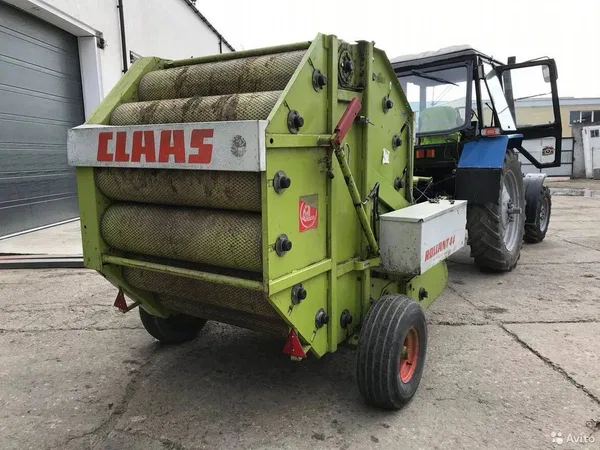Пресс-подборщик Claas Rollant 44