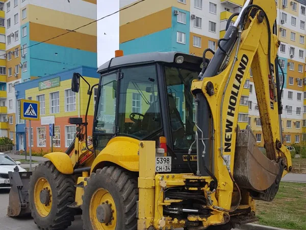 Экскаватор-погрузчик New Holland B115B