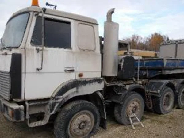 Седельный тягач МЗКТ (VOLAT) 692374