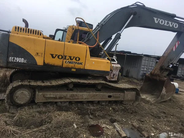 Гусеничный экскаватор Volvo EC 290