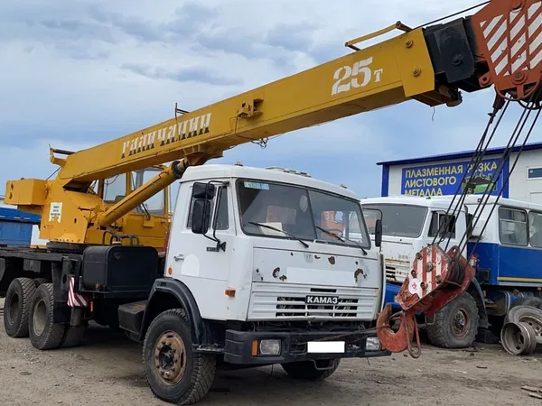Автокран Галичанин 25 тонн на шасси КамАЗ