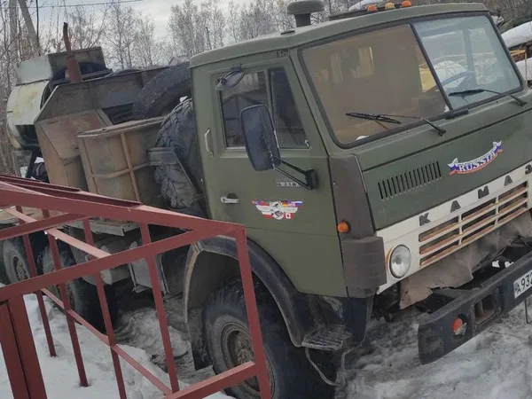 Трубовоз КамАЗ 43101