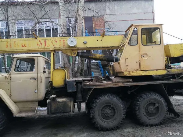Автокран Ивановец КС-3574 на шасси УРАЛ 5557