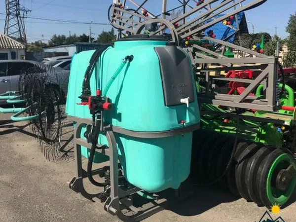 Навесной опрыскиватель 400/600 л.