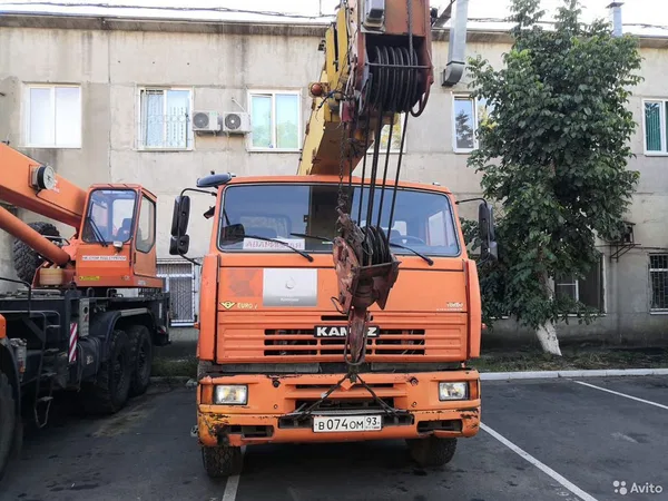 Автокран Ивановец КС-35714К-3 на шасси КамАЗ 53605