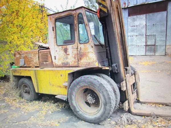 Вилочный погрузчик Львовский погрузчик 4045Р