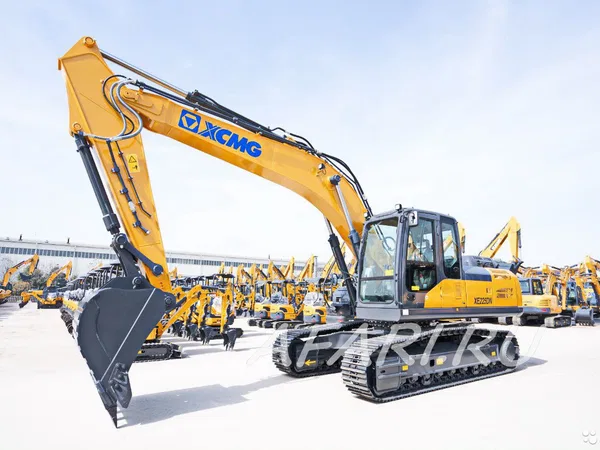 Гусеничный экскаватор XCMG XE225DN
