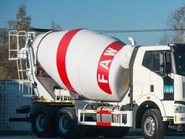 Автобетоносмеситель FAW J6