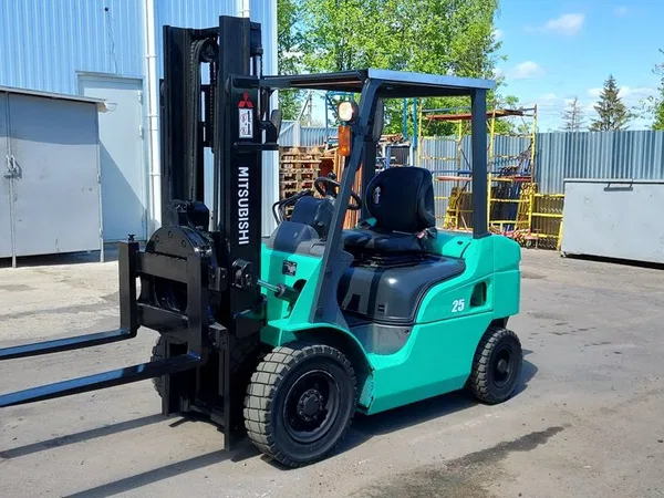 Вилочный погрузчик Mitsubishi FG25Т