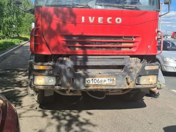 Самосвал Iveco Trakker