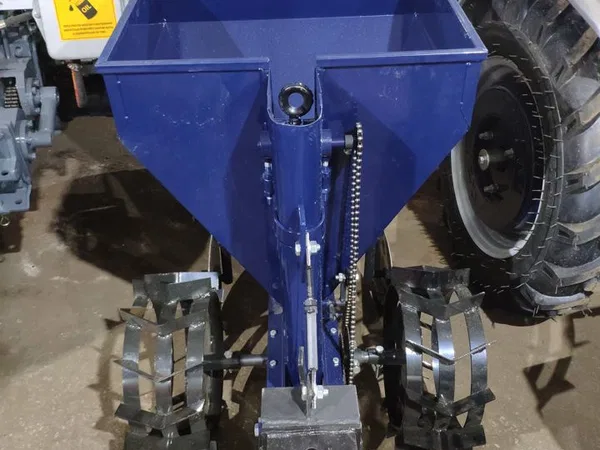 Картофелесажалка Скаут PL-50