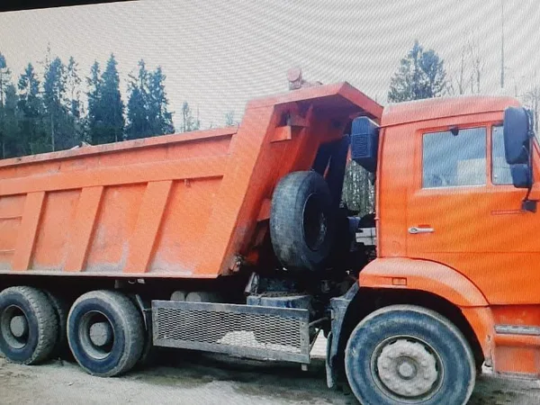 Самосвал КамАЗ 6520