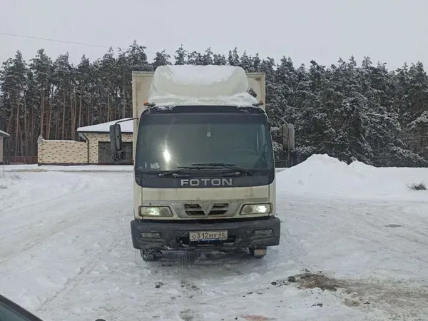 Грузовой фургон Foton 1093