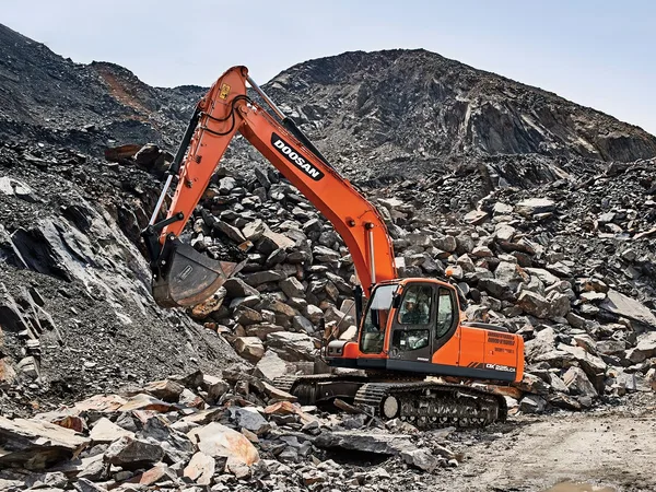 Гусеничный экскаватор DOOSAN DX225LCA