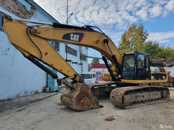 Гусеничный экскаватор Caterpillar 336