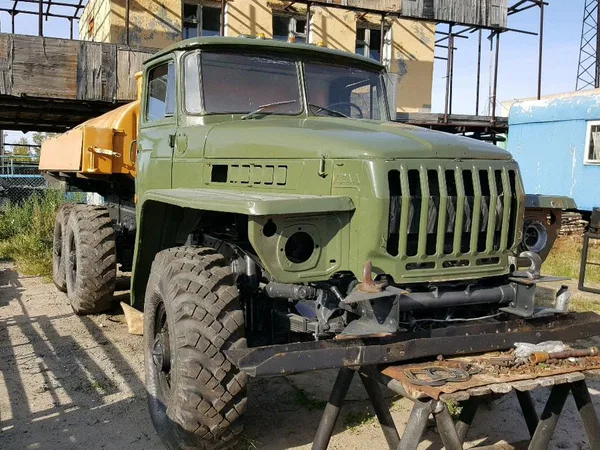 Бензовоз УРАЛ 4320