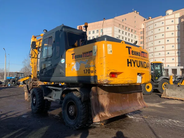 Колесный экскаватор Hyundai R170w - 7