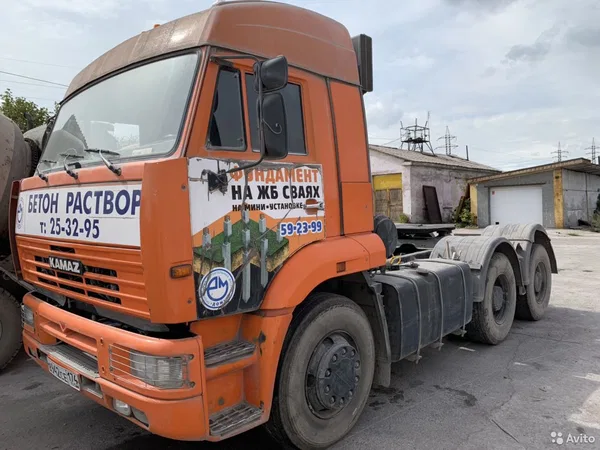 Седельный тягач Камаз 6460