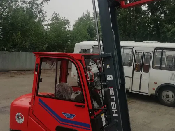 Вилочный погрузчик Heli CPCD35