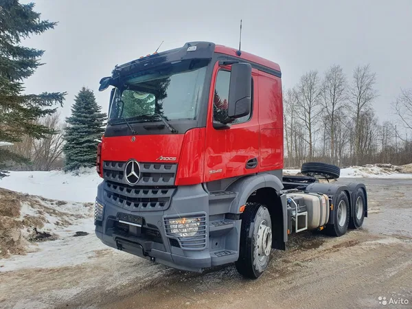 Седельный тягач Mercedes-Benz Arocs 3345 LS