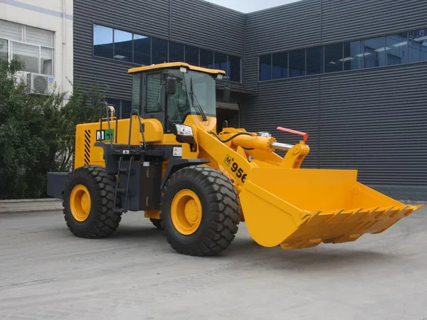 Фронтальный погрузчик YUGONG 956L