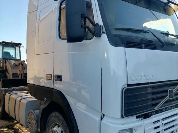 Седельный тягач Volvo FH12