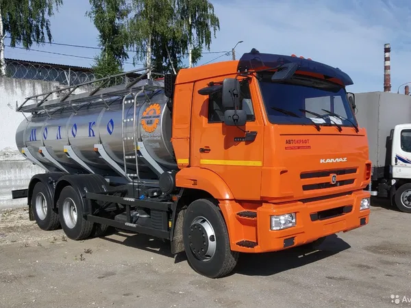 Автоцистерна КамАЗ 65115 молоковоз