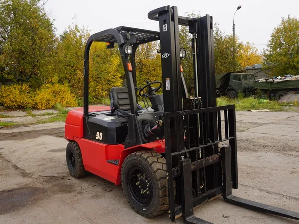 Вилочный погрузчик TEMSA CPCD30-AG2